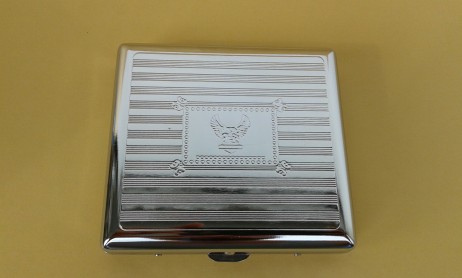 tabachera metalica